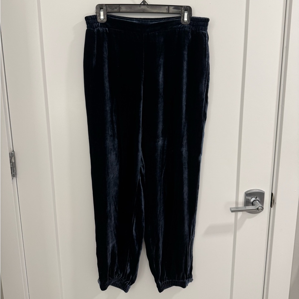 Go By Go Silk Navy Jogger with Ankle Zip